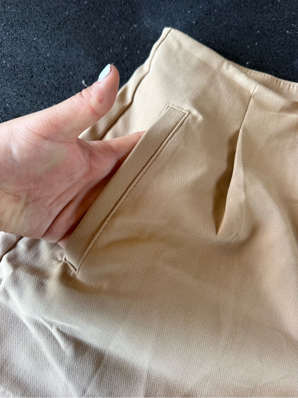 High-Waist Cream Tailored Women’s Shorts - Picture 2 of 3